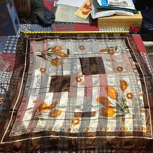 🎉SALE🎉$5 or 3 for $10🎉🤎💛Brand New🤎💛🇮🇹Roma Italy scarf direct from Italy 🇮🇹🤎